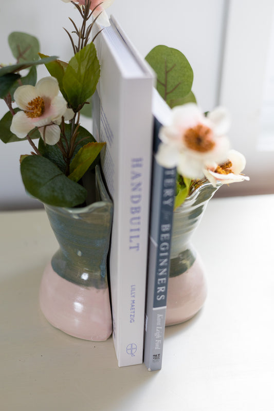 Duotone vase bookends - large - green-blue/pink