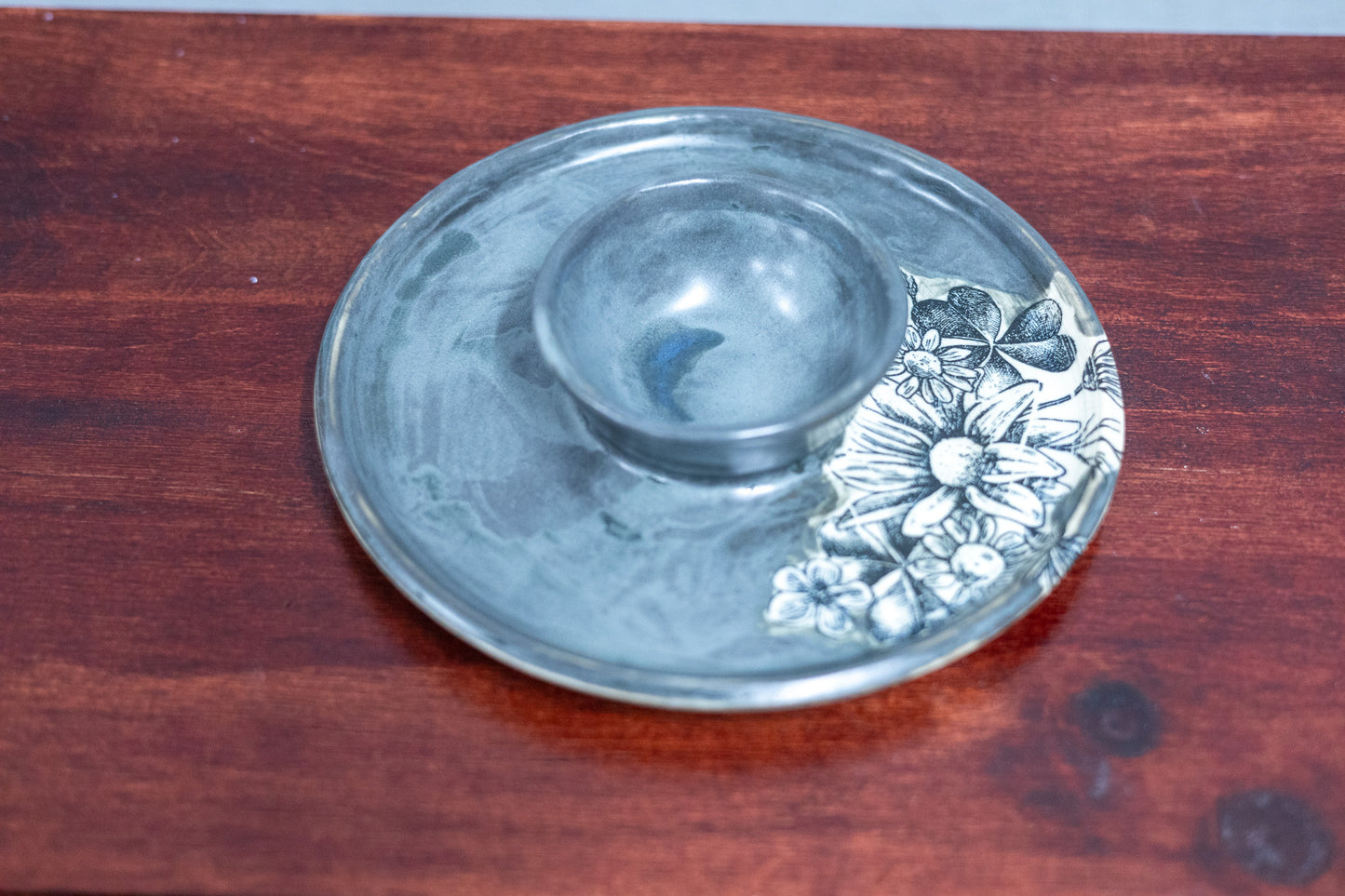 Chip and dip platter - medium - charcoal - floral underglaze transfer