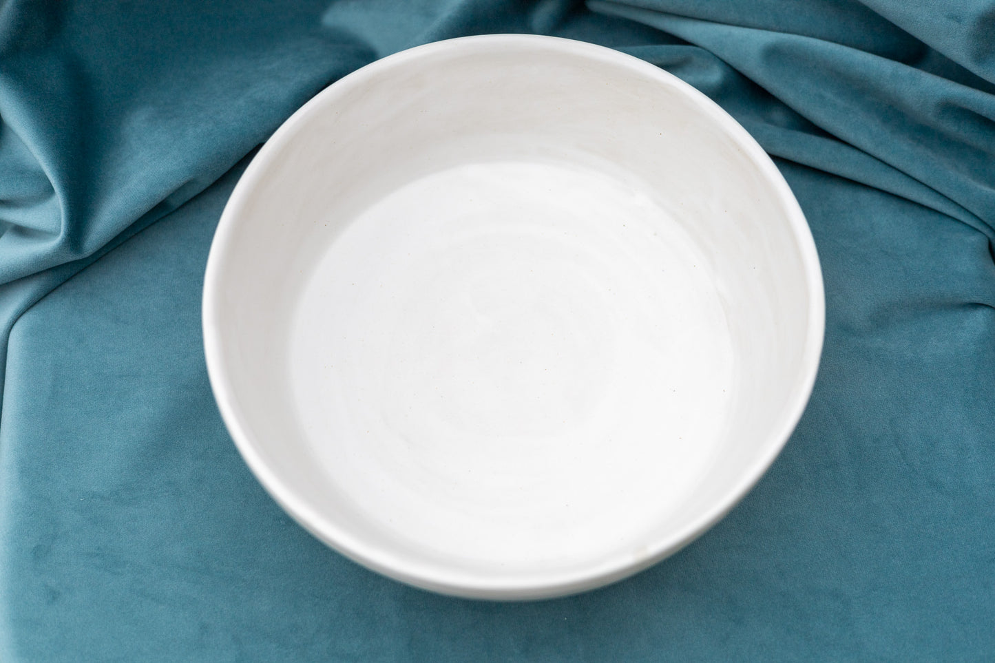 Serving bowl - large - matte white