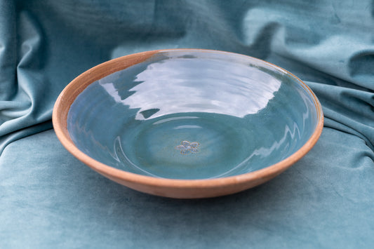 Serving bowl - large - blue - red stoneware - floral centre
