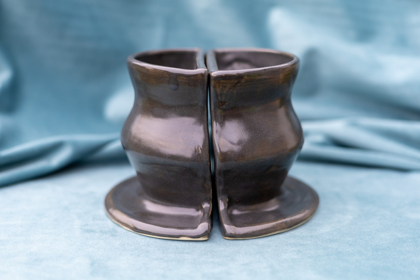 Vase bookends - large - charcoal