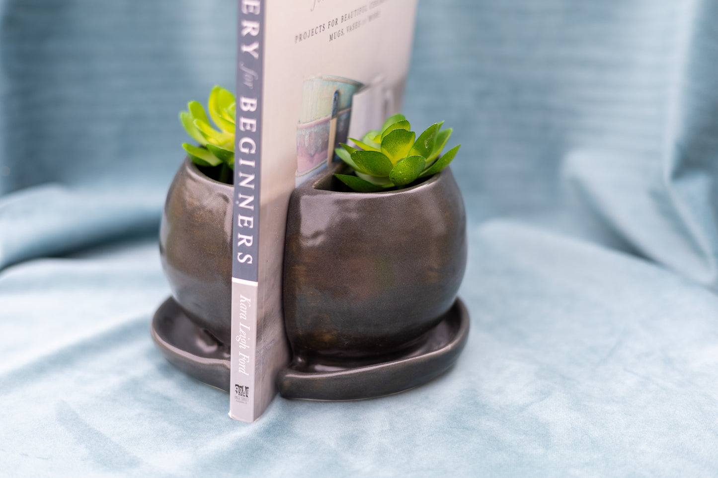 Planter bookends - large - charcoal - drainage holes